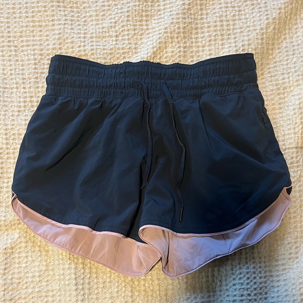 ‼️MOVING SAME ❗️ Lululemon Choose a Side Reversible Shorts